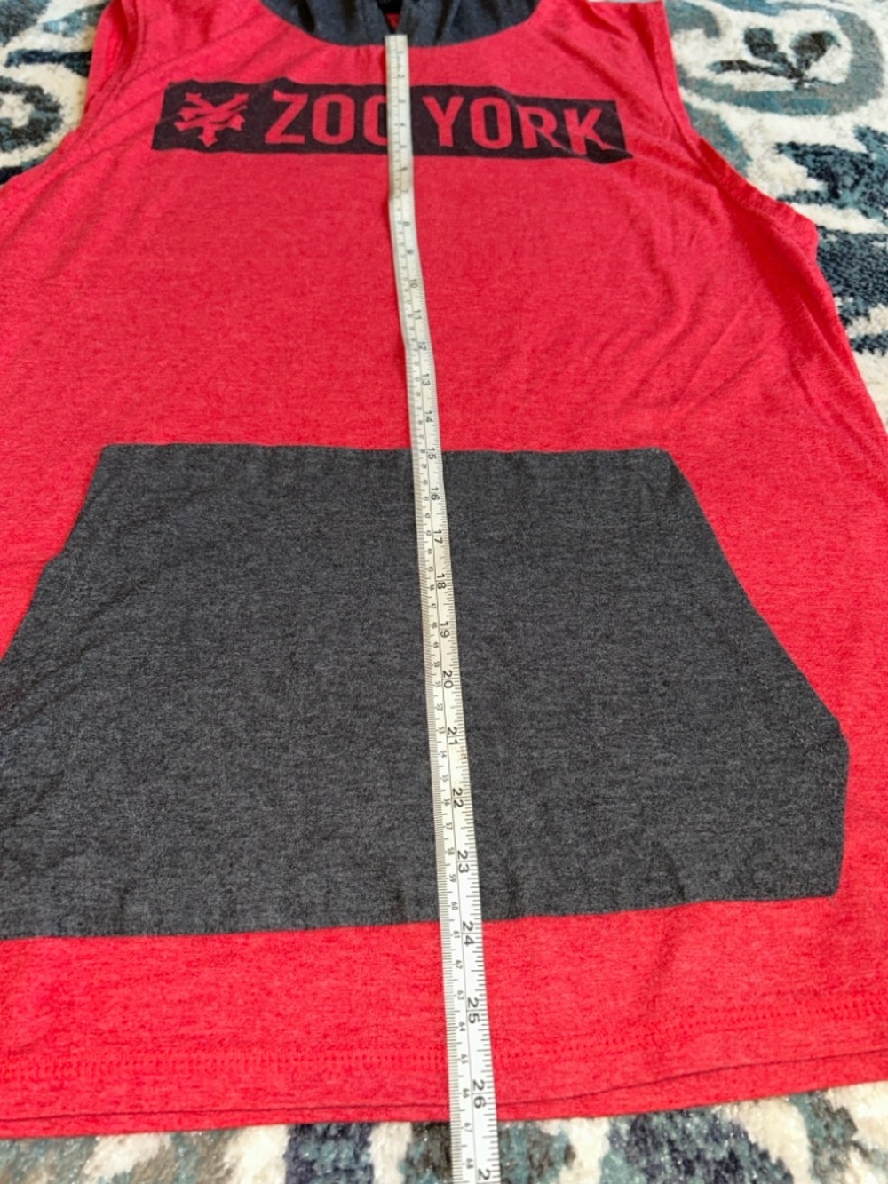 Zoo York Red and Charcoal Sleeveless Hooded Tank - Picture 6 of 6